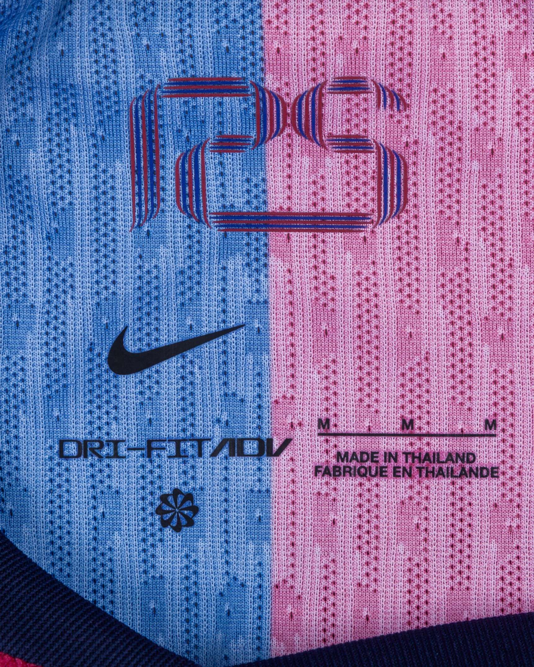 Lamine Yamal garnet and blue No.19 Barcelona v. Real Madrid match-issued El Clásico shirt - Image 4 of 5