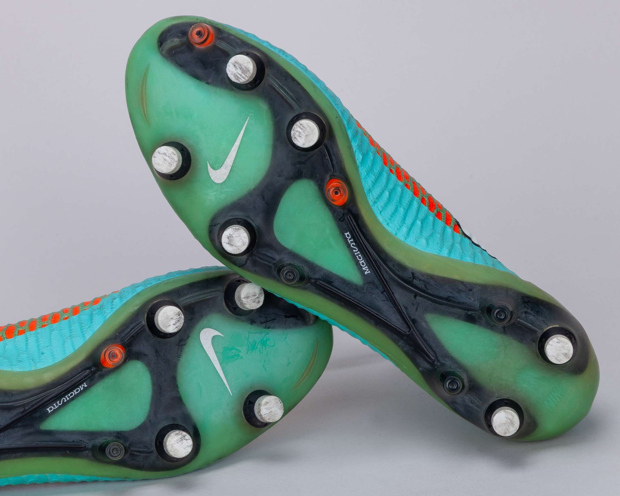Sergi Roberto blue and orange Nike Magista match worn football boots, September 2014 - Image 4 of 6
