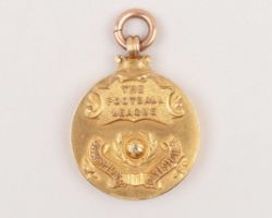 Herbie Roberts 9ct gold Arsenal 1932-33 Division 1 League Championship medal