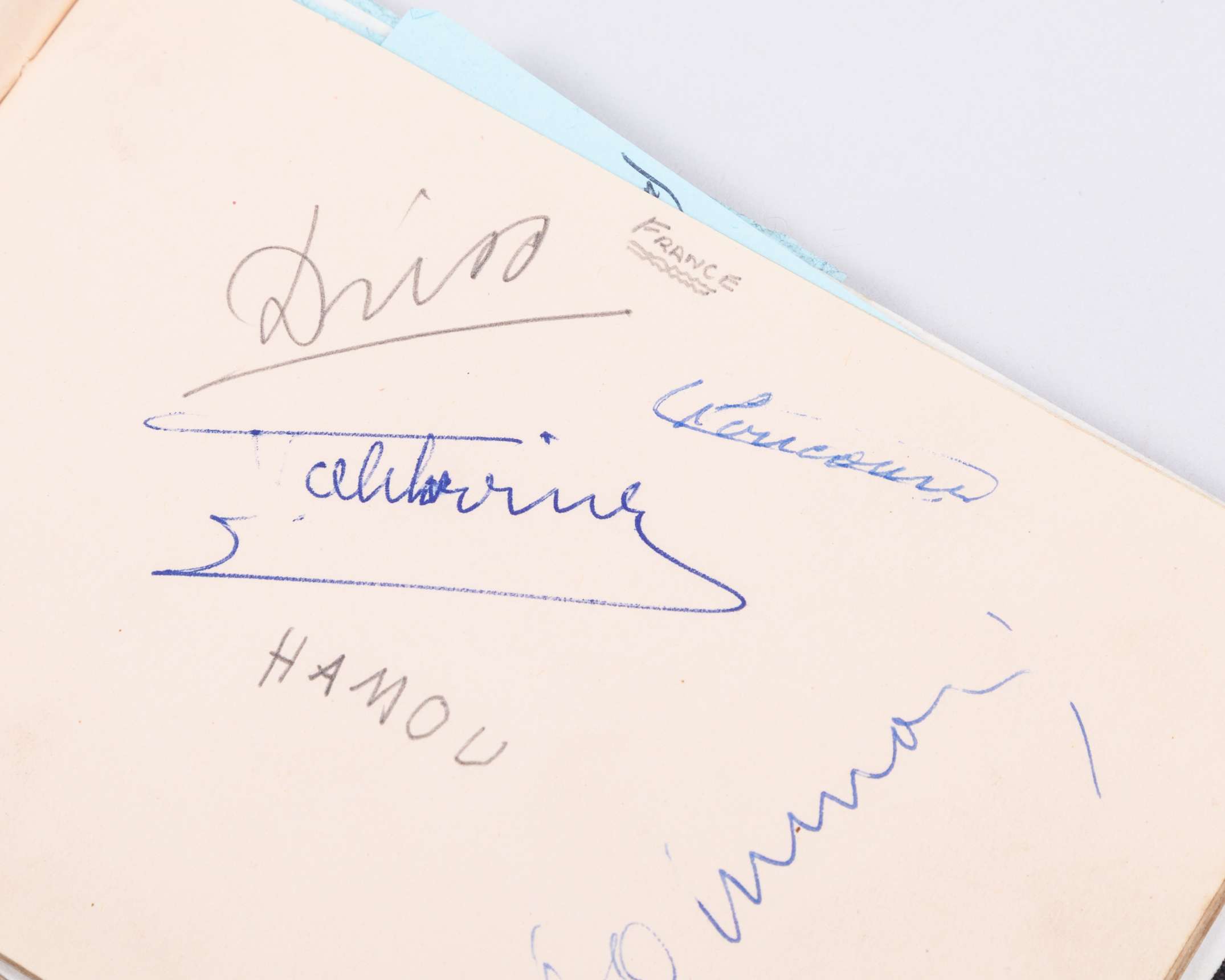 Two 1950/60s autographs books containing numerous athletes autographs - Image 3 of 6