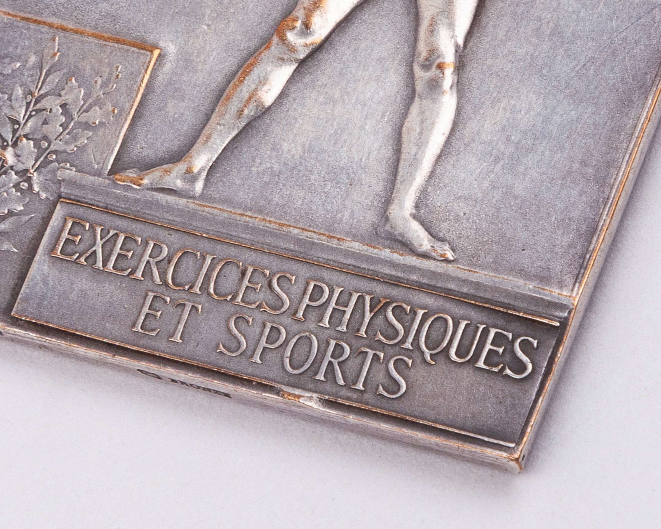 Paris 1900 Olympic Games presentation plaque, designed by F. Vernon - Image 4 of 4