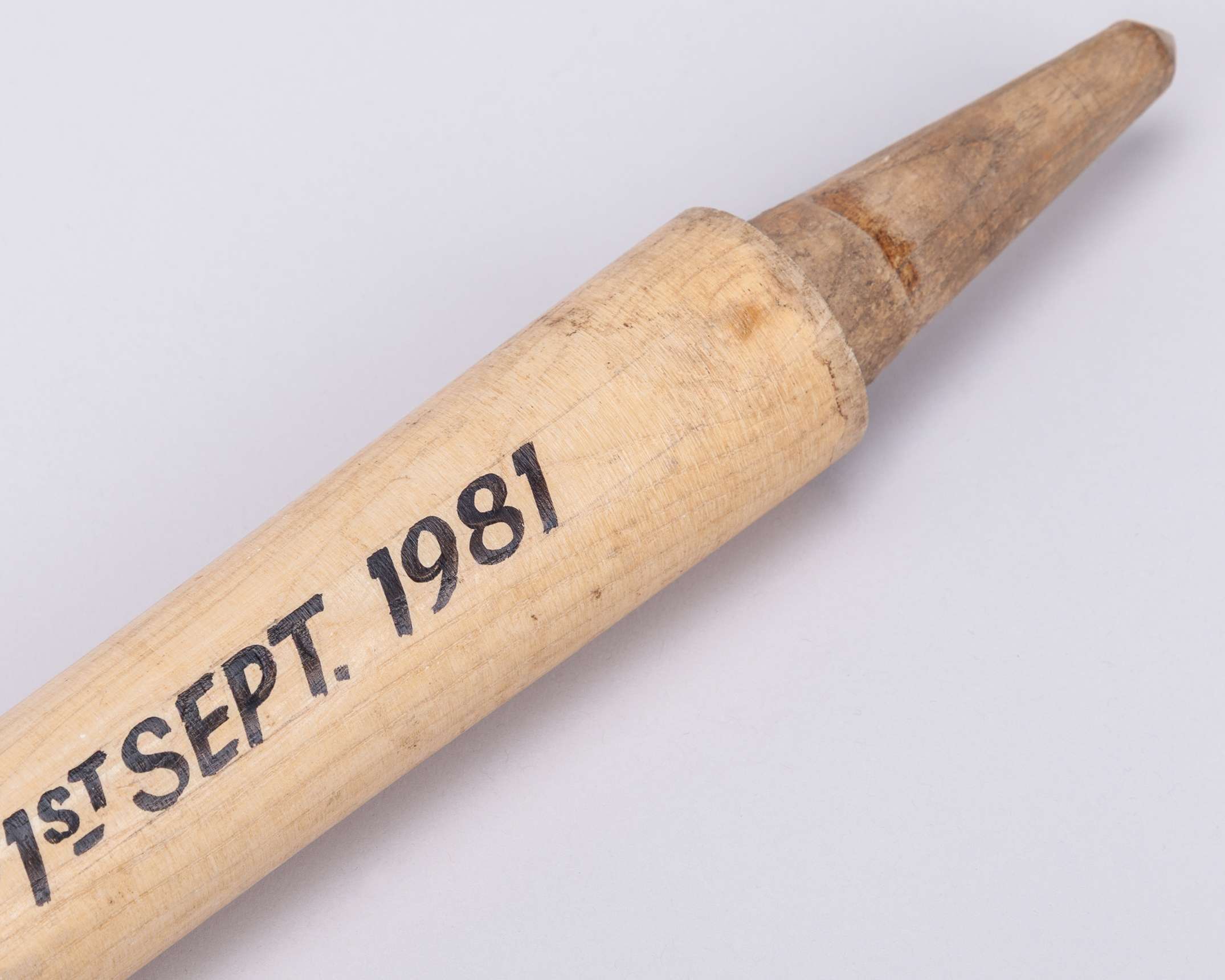 Botham's Ashes Oval Test Stump, England v Australia The Oval, 1981 - Image 5 of 8