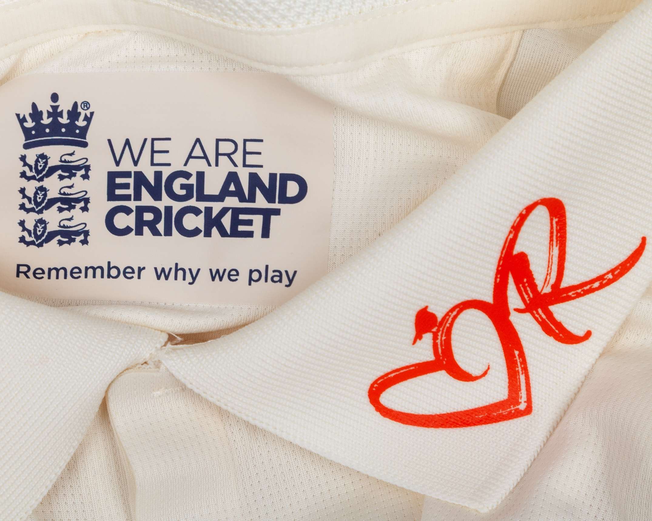 James Anderson off-white No.9 England v. West Indies autographed Red For Ruth shirt, 2020 - Image 5 of 5