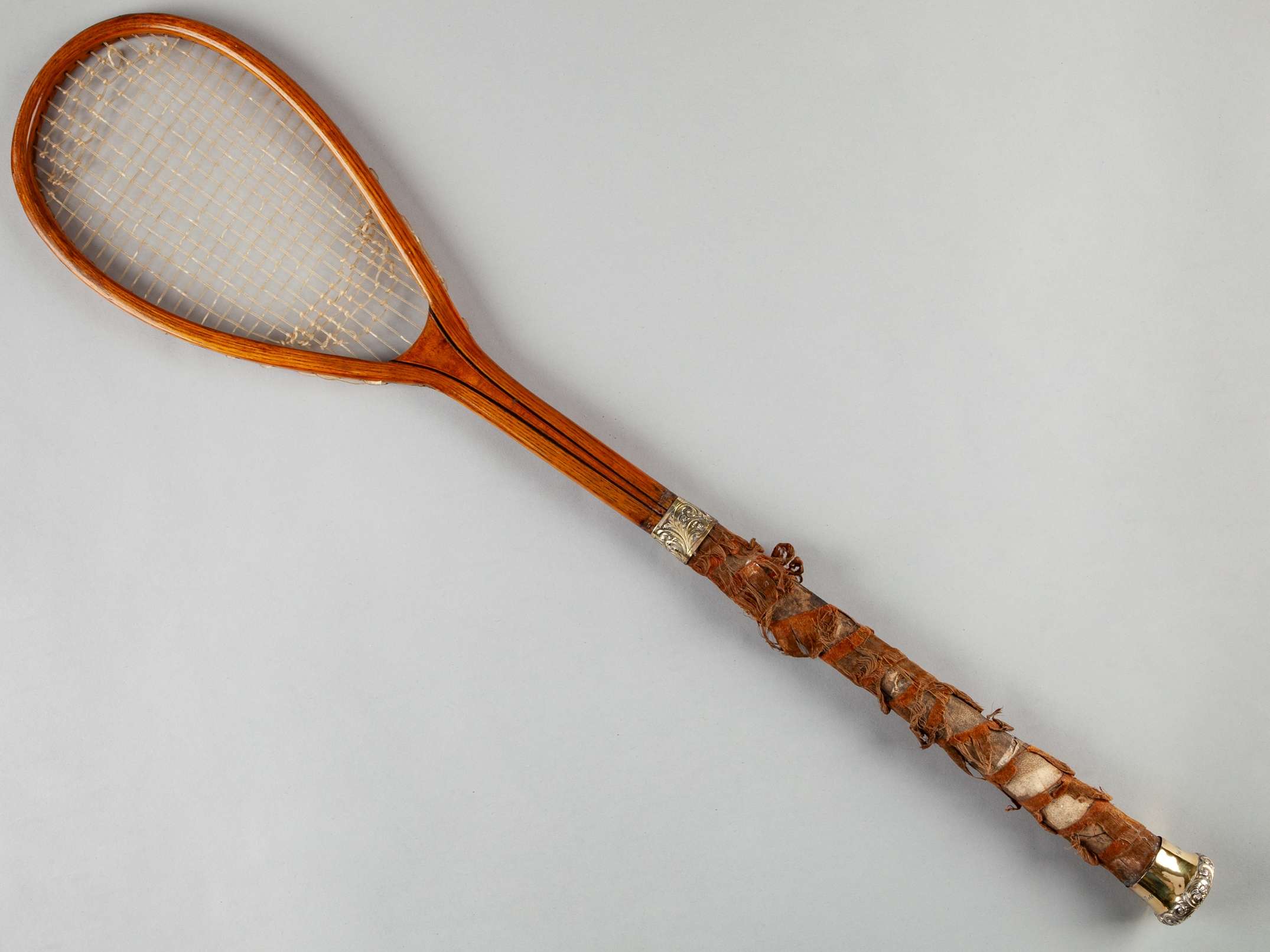 An extremely rare Brasenose&nbsp;GOLD Rackets Racquet - Image 4 of 7