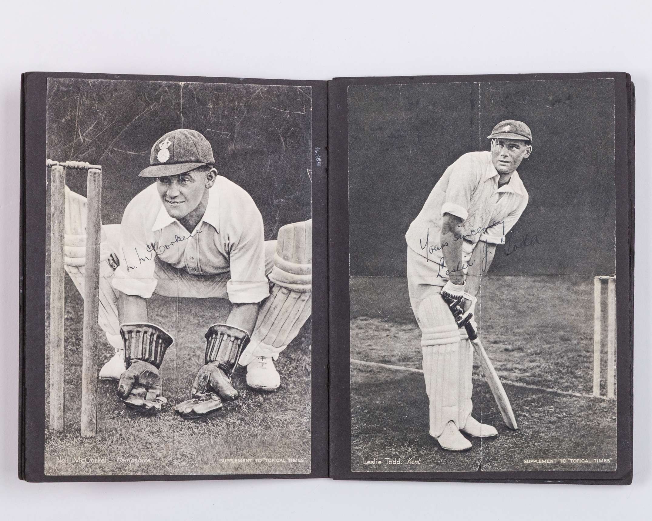 An autograph cricket scrap book starting from the 1930s - Image 3 of 9