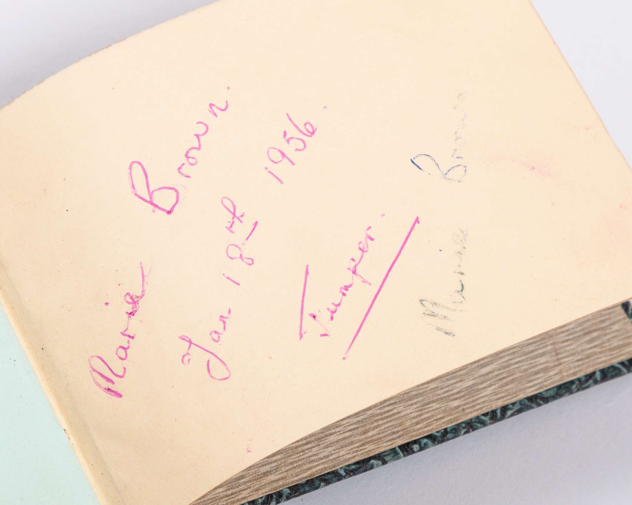 Two 1950/60s autographs books containing numerous athletes autographs - Image 5 of 6
