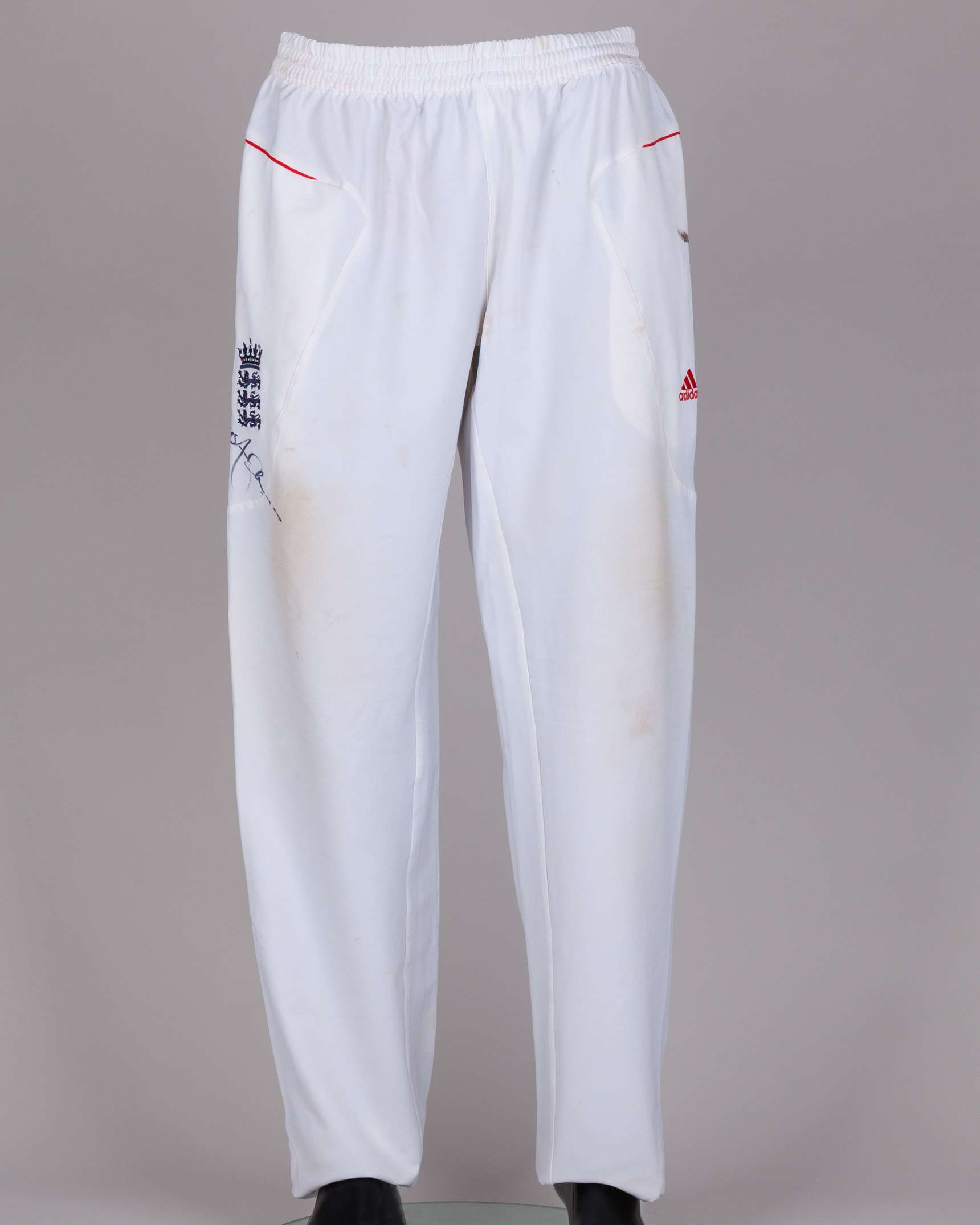 James Anderson England v. India Test series match worn autographed cricket whites, 2011 - Image 7 of 9