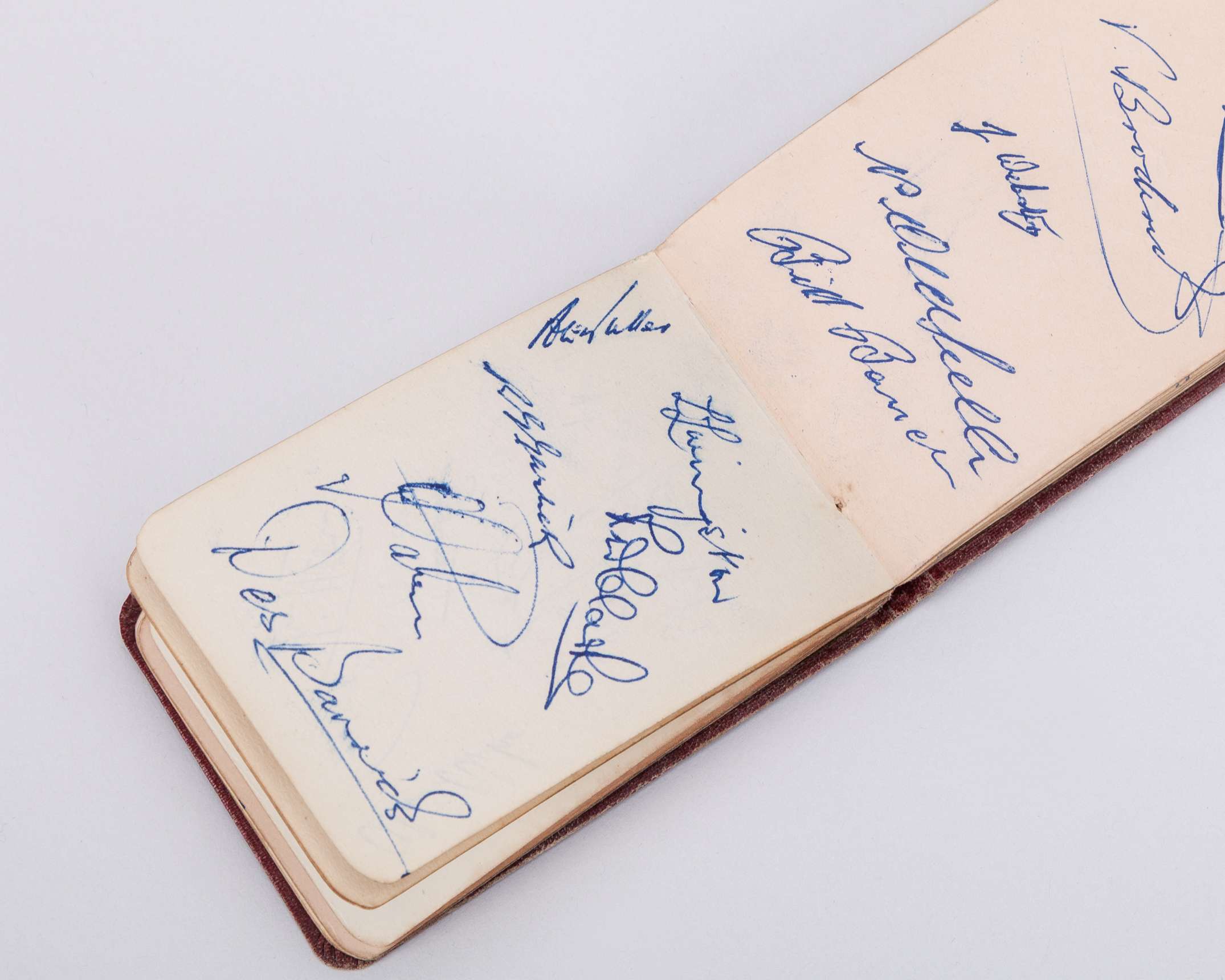 Bob Berry - a collection of cricket memorabilia including mounted cricket ball&nbsp; - Image 4 of 26