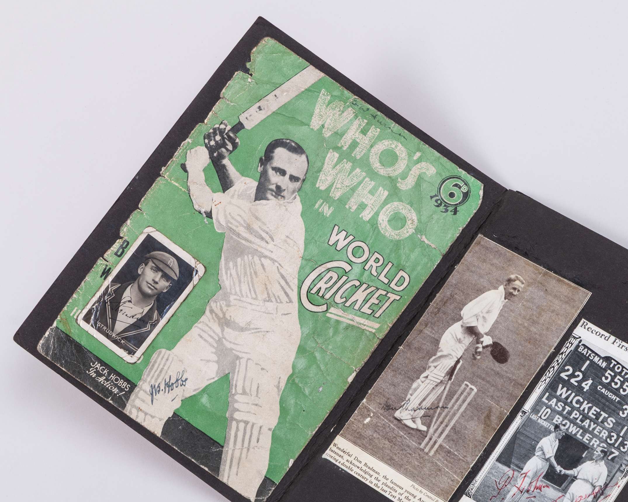An autograph cricket scrap book starting from the 1930s - Image 5 of 9