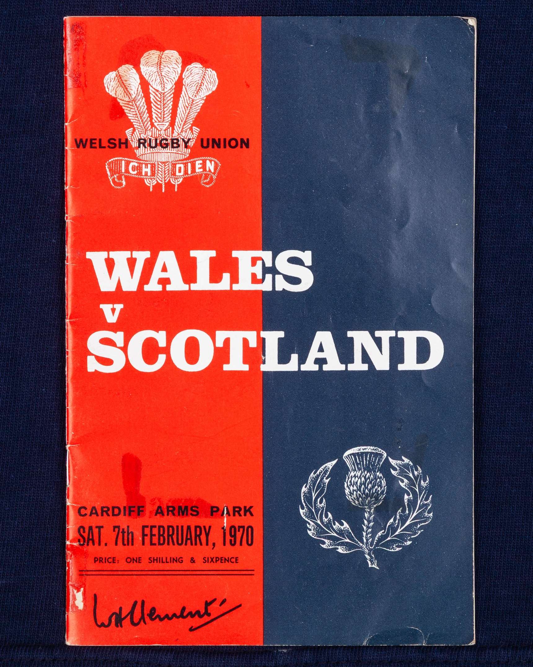 Ian Smith blue No.15 Scotland v. Wales rugby long-sleeved shirt, 1970 - Image 7 of 11