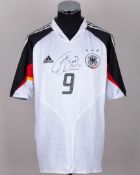 Fredi Bobic white, black and red No.9 Germany autographed short-sleeved shirt