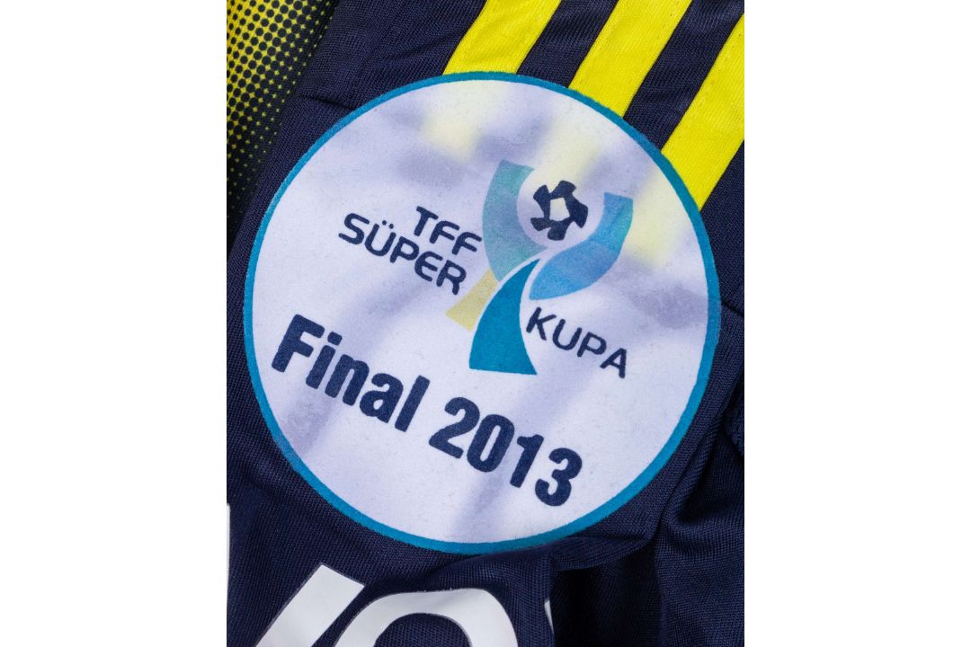 Selcuk Sahin blue and yellow No.21 Fenerbahce v. Galatasaray match issued shirt, 2013 - Image 10 of 10