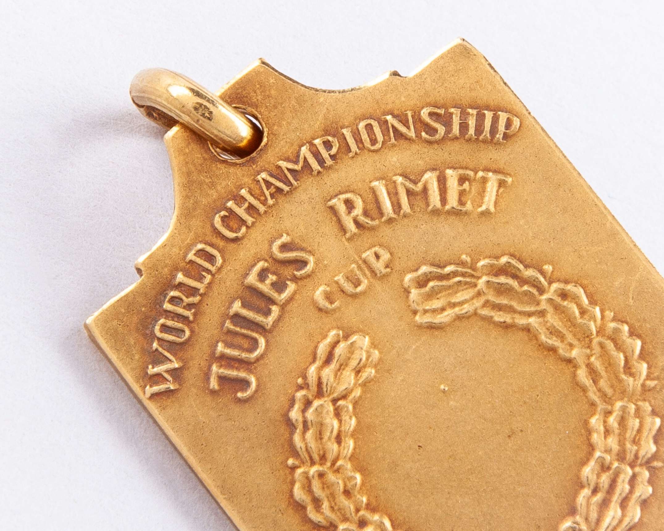 Pele: Continental gold 1958 World Cup Final winners medal - Image 4 of 7