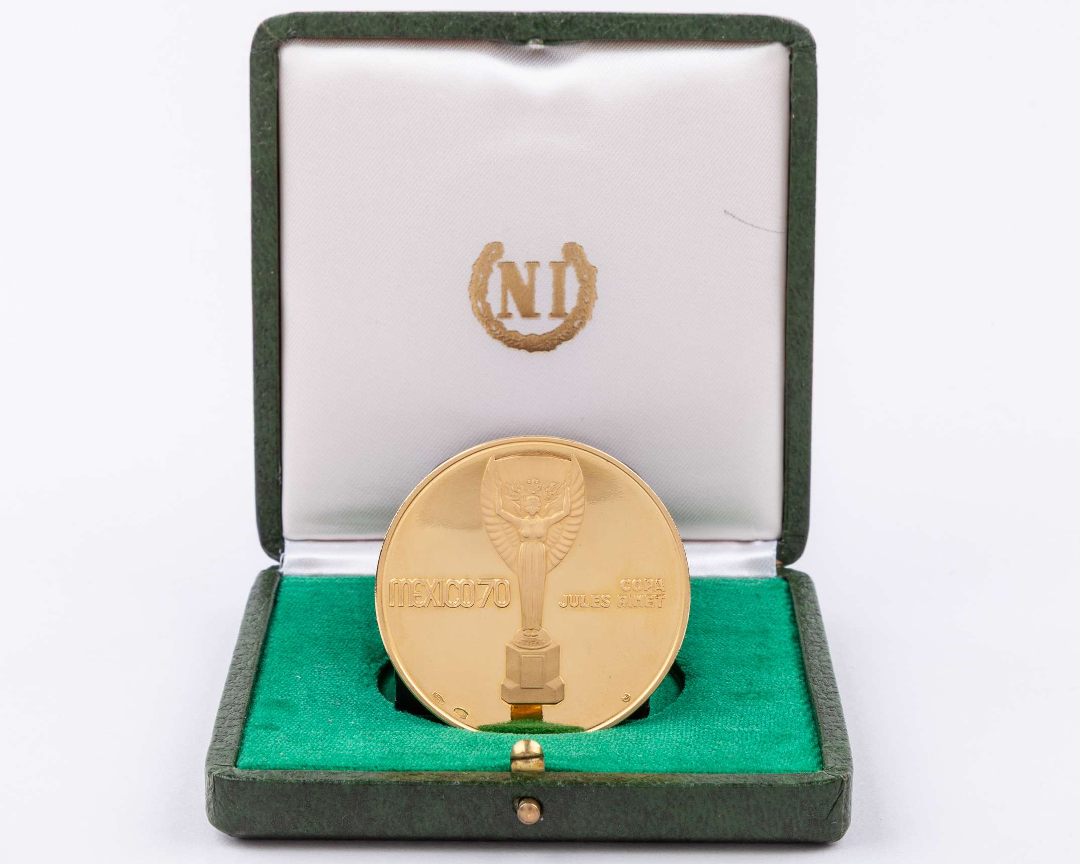 World Cup 1970 official 900 gold coin, in original fitted case - Image 3 of 4