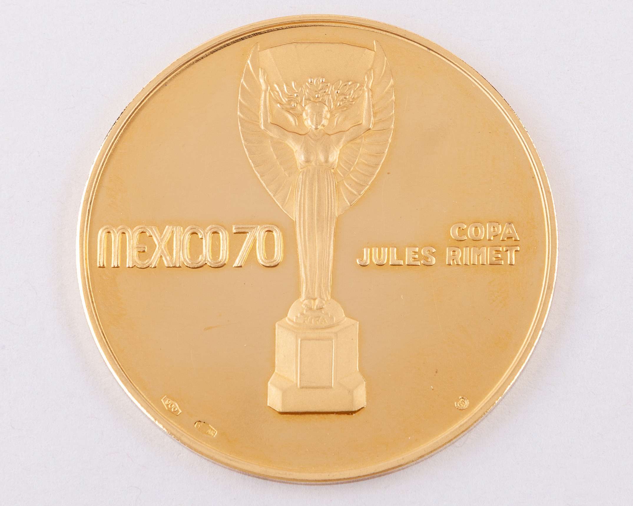 World Cup 1970 official 900 gold coin, in original fitted case