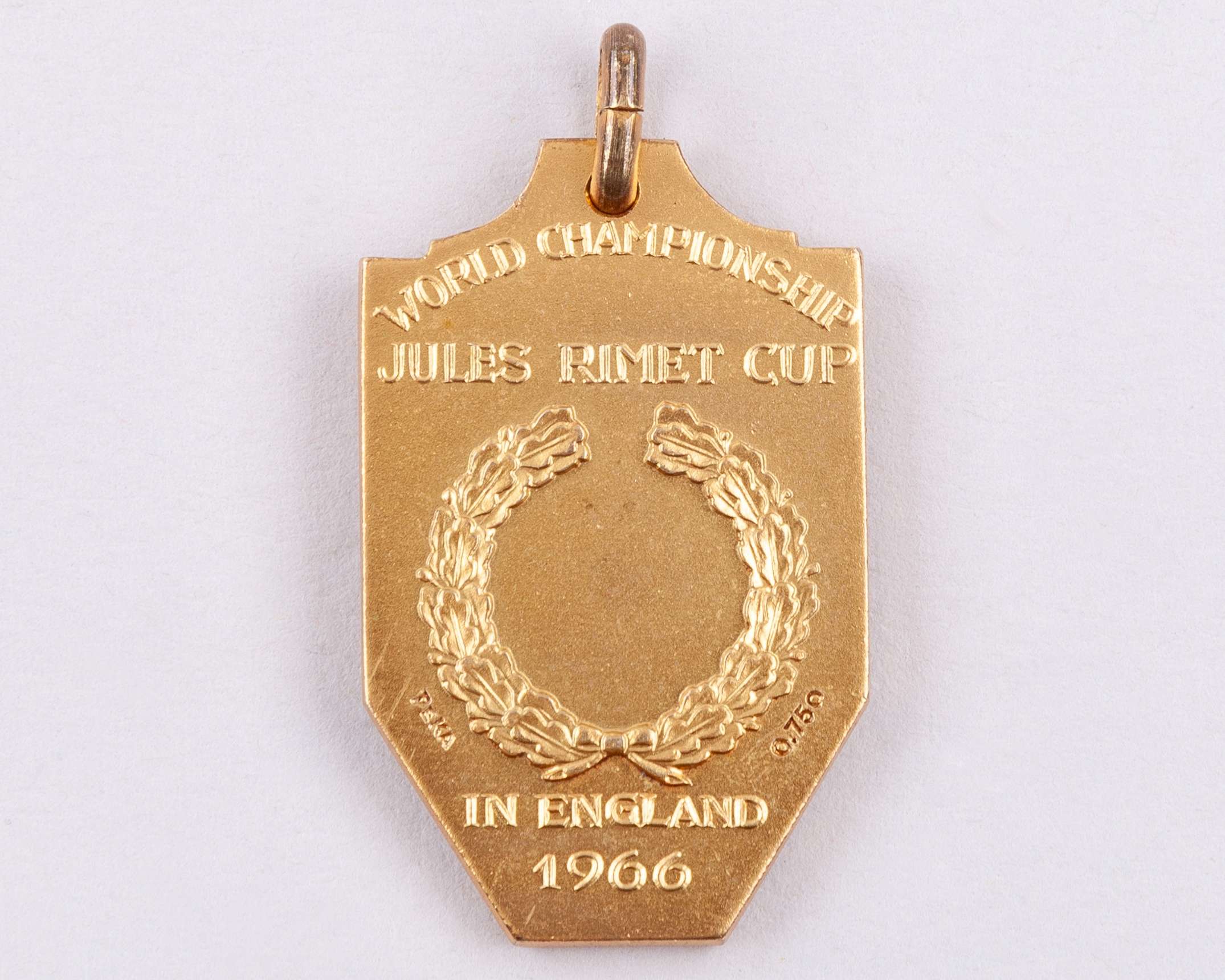 A .750&nbsp;Continental gold&nbsp;1966 World Cup Winners Medal by Peka - Image 2 of 6