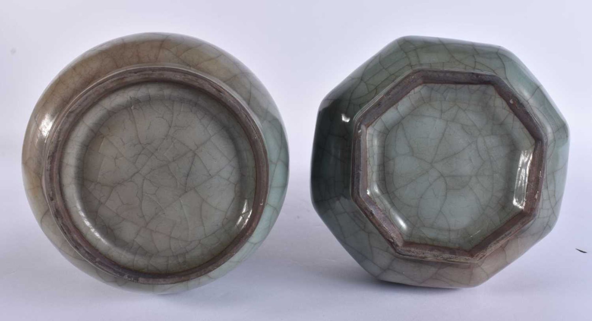 TWO CHINESE SUNG TYPE POTTERY VASES. 23 cm high. (2) - Image 5 of 5
