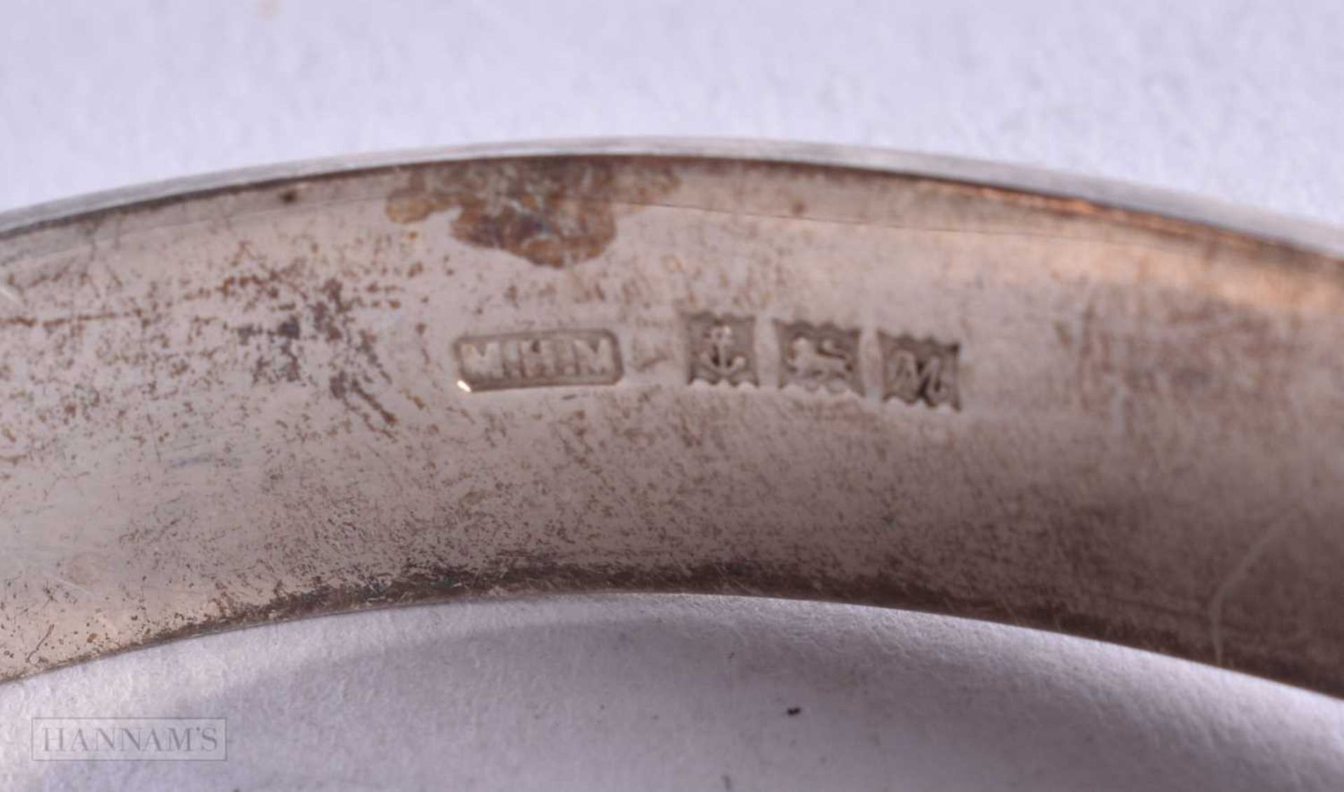 A 1960S ENGLISH SILVER BANGLE. 17 grams. 5.75 cm wide. - Image 2 of 3