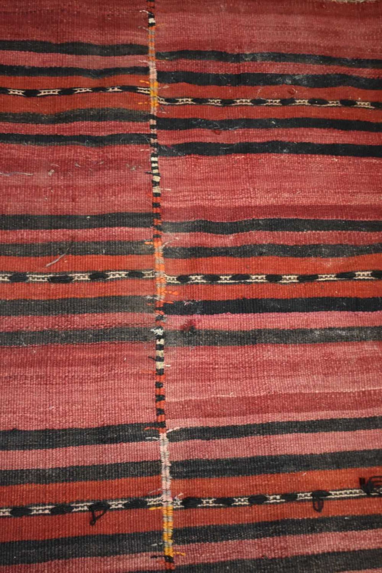 An Anatolian Kilim runner 300 x 142cm - Image 8 of 12