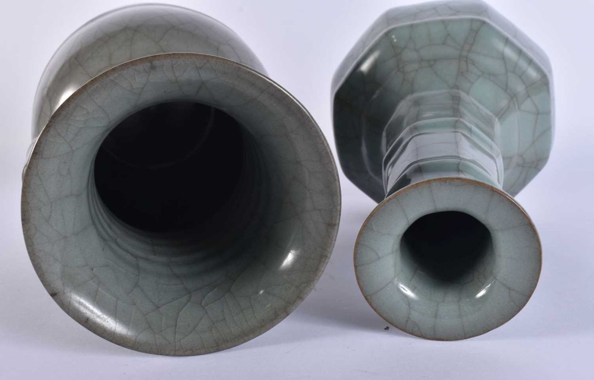 TWO CHINESE SUNG TYPE POTTERY VASES. 23 cm high. (2) - Image 4 of 5