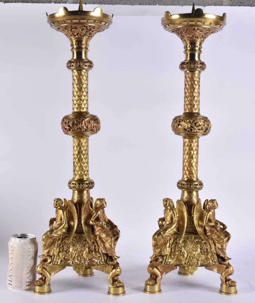 Fine Antiques & Oriental Works of Art Auction
