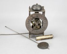 Laternenuhr Nachbildung, mit Hake