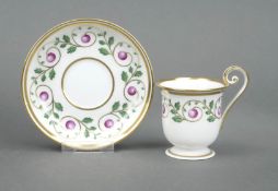 Tasse mit UT, Augarten Wien. Feine