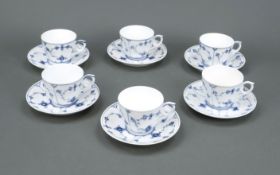 6 große Kaffeetassen mit UT, Royal