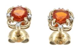 Feueropal-Ohrstecker GG/WG 375/000