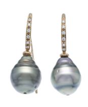Schoeffel Tahitian Pearl Diamond Drop Earrings RG 750/000 with 2 slightly baroque, teardrop-shaped