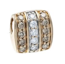 Brilliant-cut pendant RG/WG 585/000 with 10 brilliant-cut diamonds, total 0.40 ct Light Brown/VS-SI,