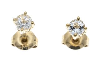 White topaz stud earrings GG 375/000 with 2 round-faceted white topazes, 3.8 mm, 1.0 g