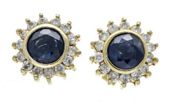 Sapphire and Brilliant-Cut Diamond Stud Earrings GG 585/000 with 2 round-faceted sapphires, 4.4