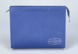 Louis Vuitton, Taiga Pochette Voy