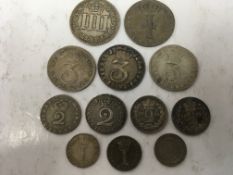 COINS: A COLLECTION OF MAUNDY ODDMENTS COMPRISING FOURPENCE 1686, 1780, THREEPENCE 1762 (2), 1763,