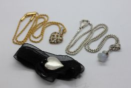 A LINKS OF LONDON BOX LINK SILVER PENDANT NECKLACE IN ORIGINAL BOX,