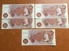 BANKNOTES: BANK OF ENGLAND TEN SHILLINGS HOLLOM 65B TWO CONSECUTIVE,