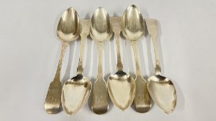 A SET OF 6 X ANTIQUE SILVER FIDDLE PATTERN SPOONS, DUBLIN 1824, MAKER I.B. L 22.