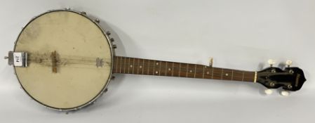 A MAESTRO 5 STRING BANJO.