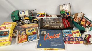 A LARGE BOX CONTAINING AS CLEARED VINTAGE GAMES AND TOYS TO INCLUDE BRANDER, HOBBY CRAFT KITS,