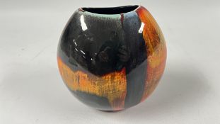 A POOLE POTTERY VOLCANO PURSE VASE, H 19CM.