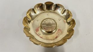 A ROYAL IRISH SOLID SILVER PIN DISH WITH SHAPED RIM, DUBLIN 1966, DIAMETER 13CM.