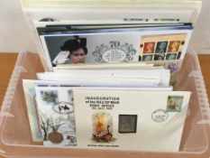 COIN COVERS: TUB WITH ROYAL MINT AND OTHERS, A COUPLE WITH SILVER INGOTS,