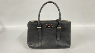 A DESIGNER BLACK LEATHER BAG MARKED MULBERRY, NO. 373140.