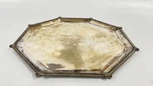 A SOLID SILVER SALVER BEARING A PRESENTATION INSCRIPTION SHEFFIELD 1959 MAKER ASPREY & CO. LTD 37.