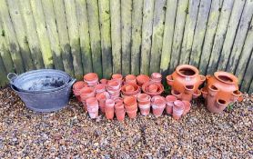 LARGE COLLECTION OF APPROX 75 TERRACOTTA GARDEN POTS OF VARYING SIZES,