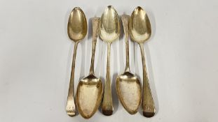 A SET OF 4 ANTIQUE SILVER SPOONS - L 22.5CM, LONDON 1801, MAKER RC + ONE OTHER.