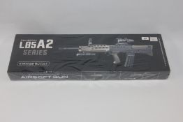 L 85 A2 SERIES 1/1 SCALE BB AIRSOFT GUN BOXED.
