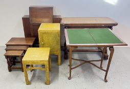 A GROUP OF OCCASIONAL FURNITURE TO INCLUDE NEST OF THREE GRADUATED TABLES, OAK BUREAU BOOKSHELF,