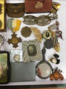 MISC COLLECTIBLES: SMALL BOX VARIOUS INCLUDING L.C.D.